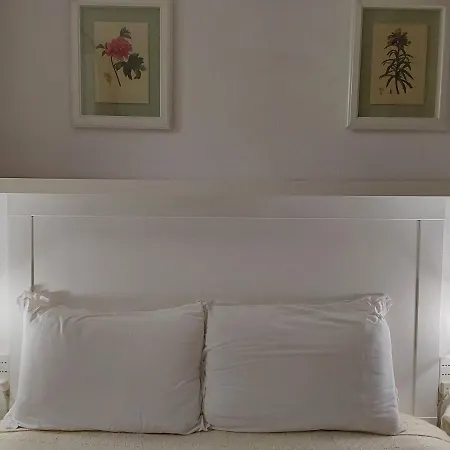 Oda ve Kahvaltı Ma Maison Govone