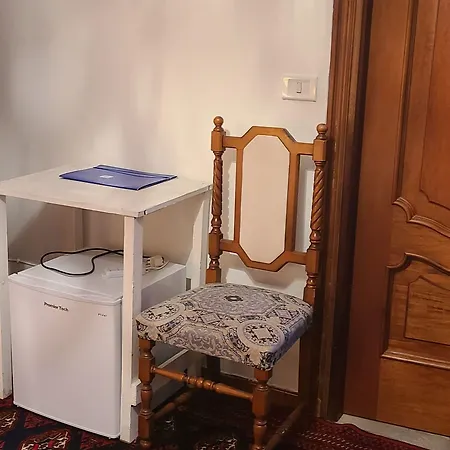 Alojamento de Acomodação e Pequeno-almoço Ma Maison Govone